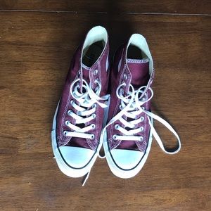 Maroon converse